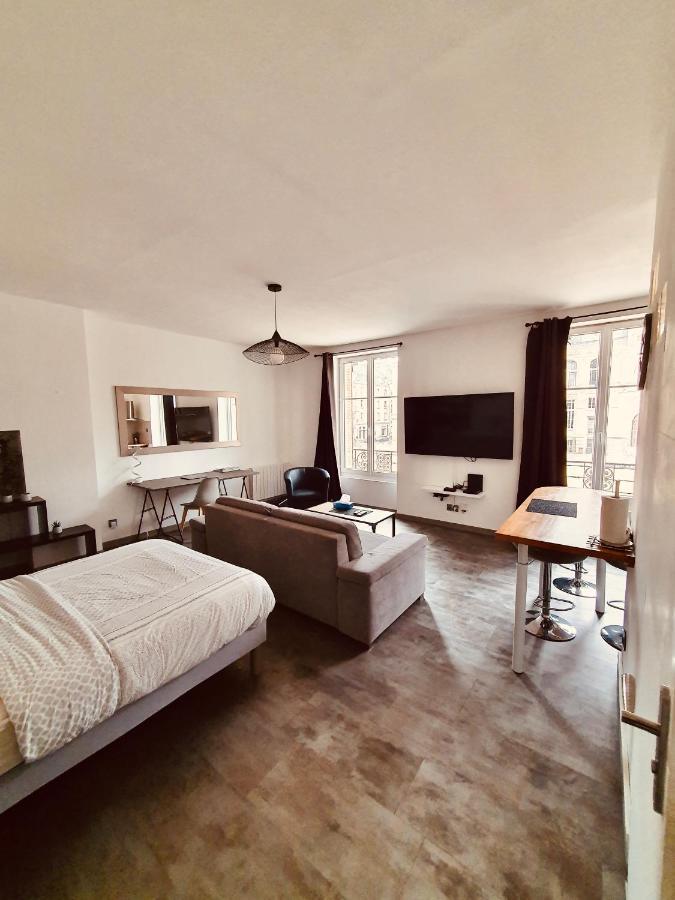 Charleville-Mézières Studio De L'Hotel De Ville מראה חיצוני תמונה